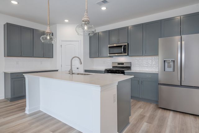 5305 Carnegie Rd, Old Hickory, TN 37138