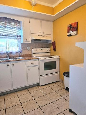 2950 Crosley Drive E D, West Palm Beach, FL 33415