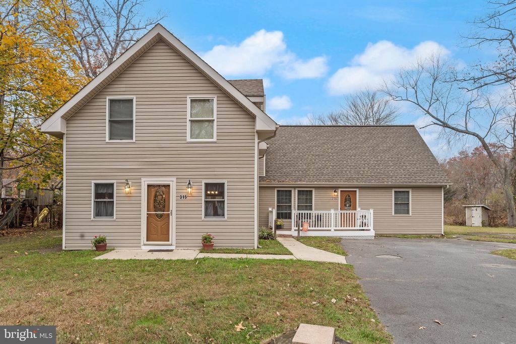 315 LAUREL AVE, Williamstown, NJ 08094