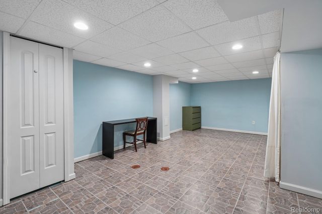 8401 18 Mile Road 112, Sterling Heights, MI 48313