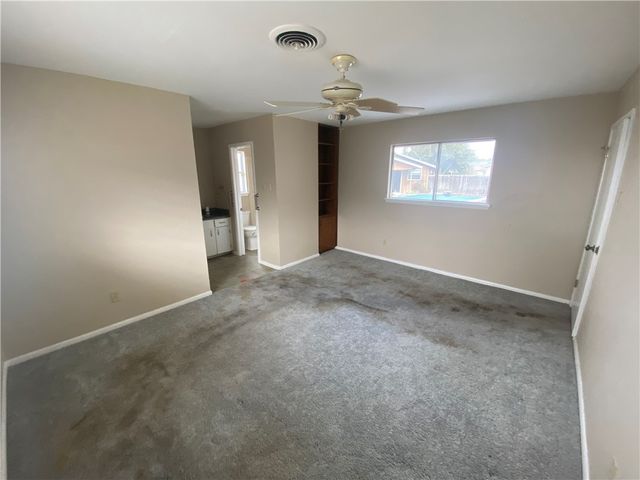 1501 Annette St, Kingsville, TX 78363