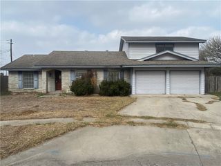 1501 Annette St, Kingsville, TX 78363