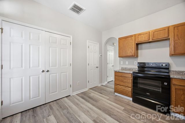 6123 Dane Drive, Dallas, NC 28034