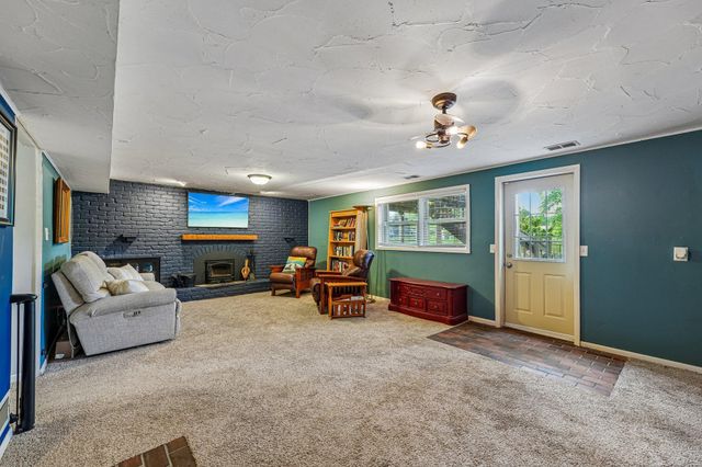 14725 Dory Court, Apple Valley, MN 55124