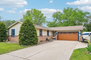 14725 Dory Court, Apple Valley, MN 55124