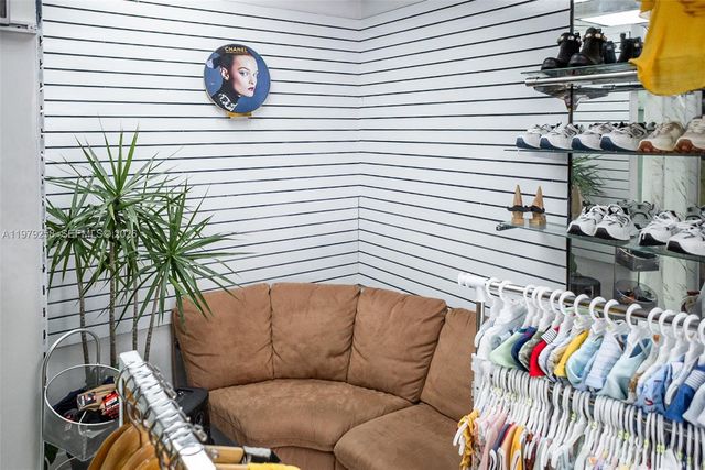 7159 sw 8 st, Miami, FL 33144