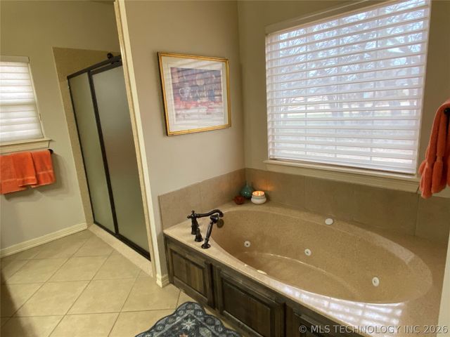 13822 S 18th Place, Bixby, OK 74008