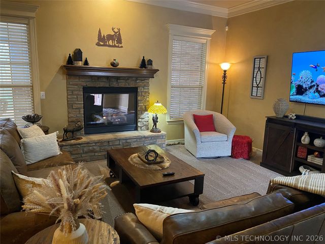 13822 S 18th Place, Bixby, OK 74008