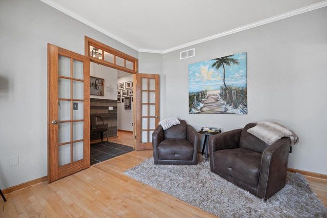 W243N2792 Creekside DRIVE, Pewaukee, WI 53072