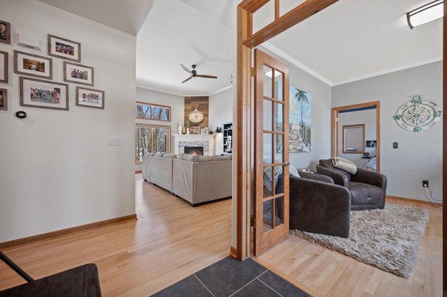 W243N2792 Creekside DRIVE, Pewaukee, WI 53072