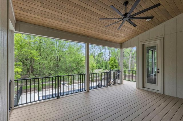 18400 Floyd Street, Overland Park, KS 66085