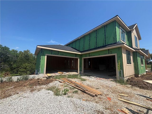 18400 Floyd Street, Overland Park, KS 66085