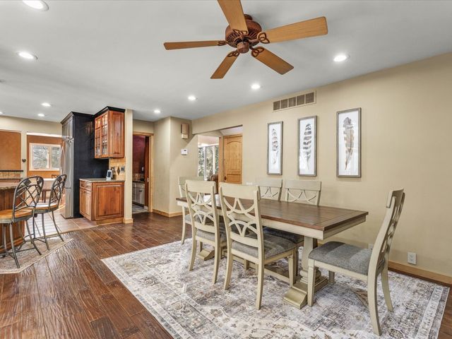 7447 Stacy Court, Roscoe, IL 61073