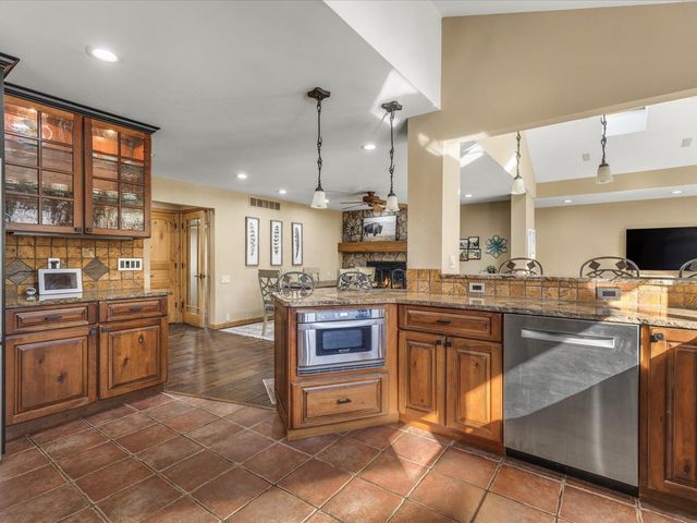 7447 Stacy Court, Roscoe, IL 61073