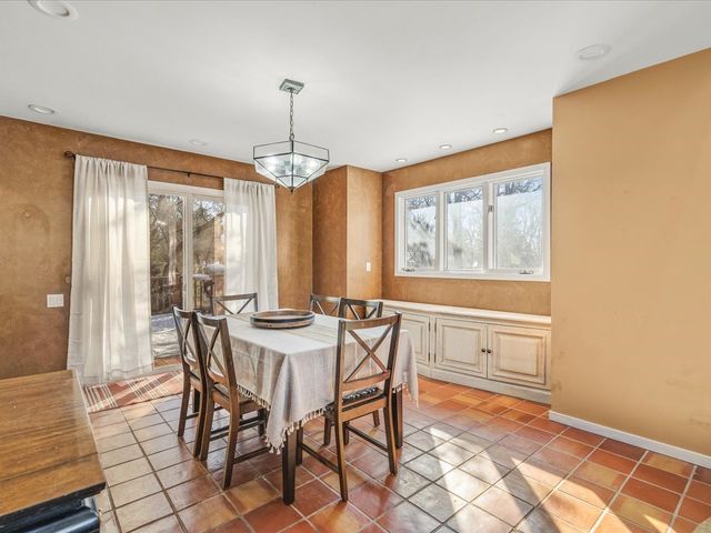 7447 Stacy Court, Roscoe, IL 61073