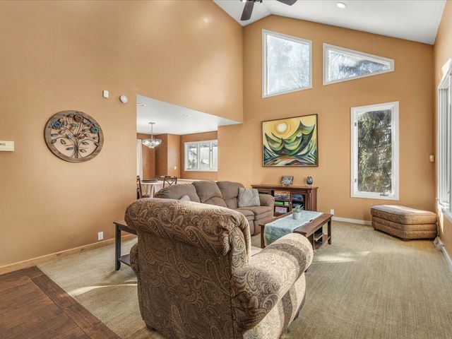 7447 Stacy Court, Roscoe, IL 61073