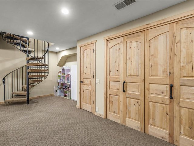 7447 Stacy Court, Roscoe, IL 61073