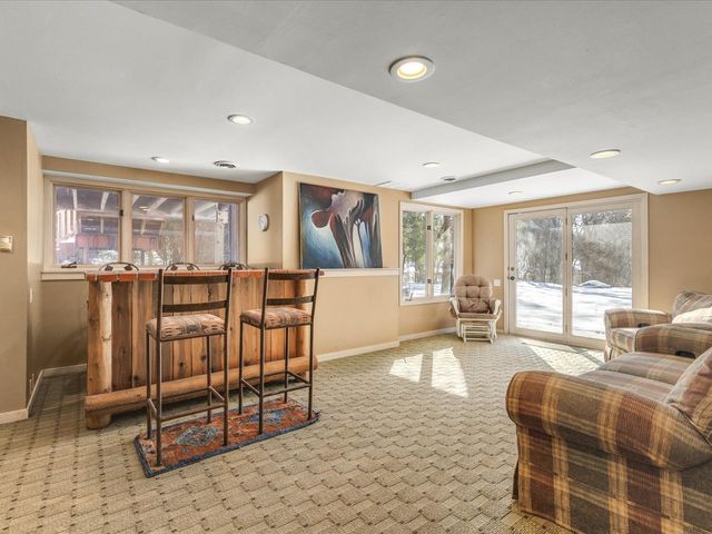 7447 Stacy Court, Roscoe, IL 61073