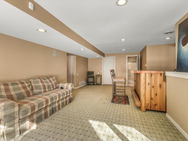 7447 Stacy Court, Roscoe, IL 61073