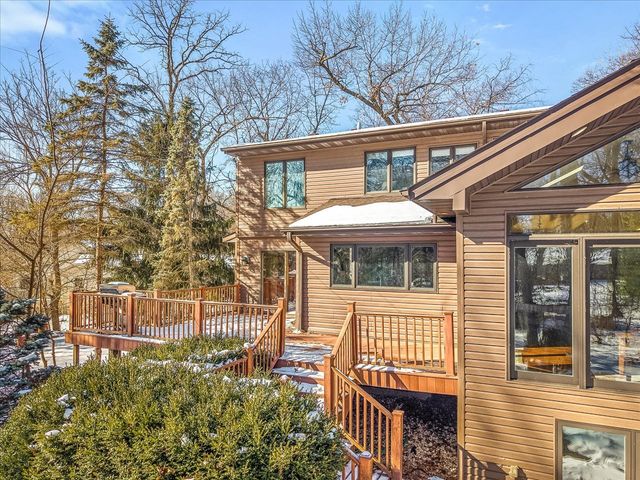 7447 Stacy Court, Roscoe, IL 61073