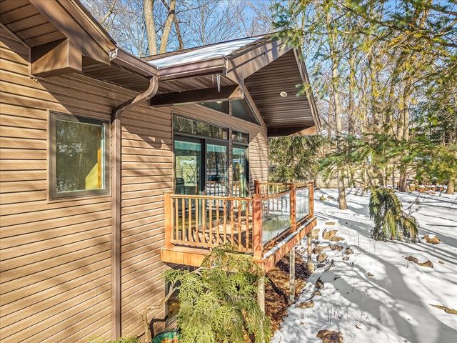 7447 Stacy Court, Roscoe, IL 61073