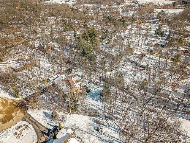 7447 Stacy Court, Roscoe, IL 61073