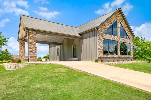 209 Helena Drive, Powderly, TX 75473