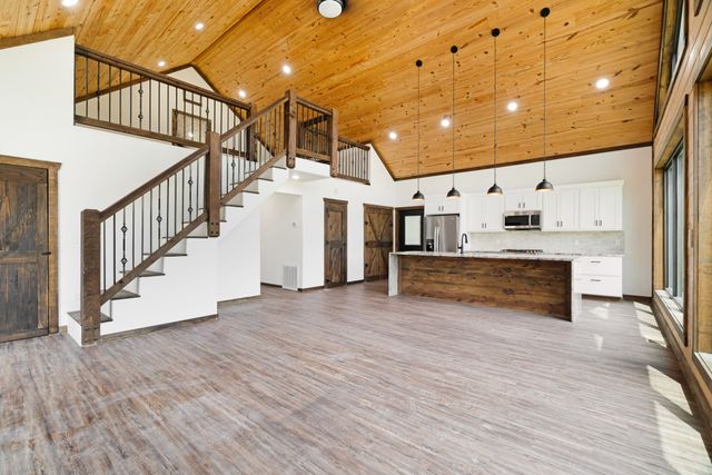 209 Helena Drive, Powderly, TX 75473