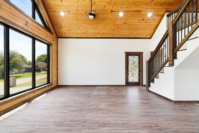 209 Helena Drive, Powderly, TX 75473