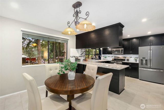 27239 208th Avenue SE, Maple Valley, WA 98038