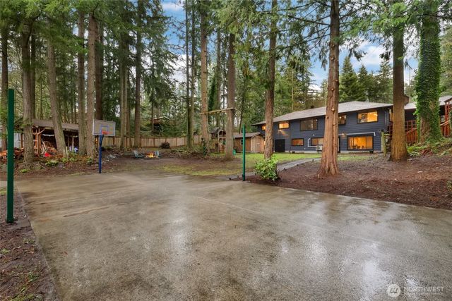 27239 208th Avenue SE, Maple Valley, WA 98038