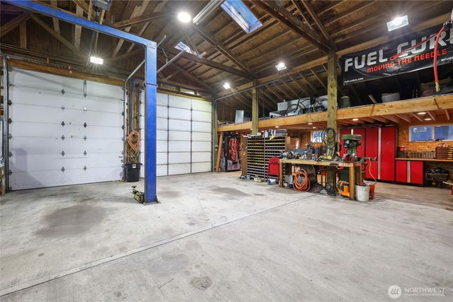 27239 208th Avenue SE, Maple Valley, WA 98038