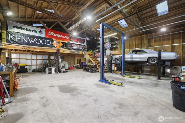 27239 208th Avenue SE, Maple Valley, WA 98038