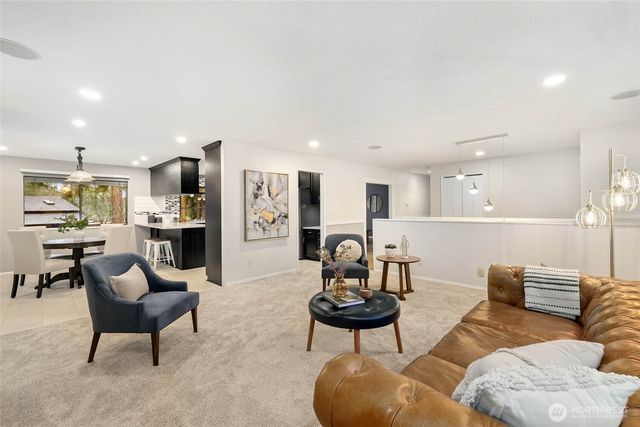 27239 208th Avenue SE, Maple Valley, WA 98038