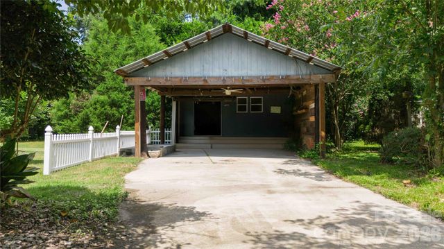 112 Pressley Street, Clover, SC 29710