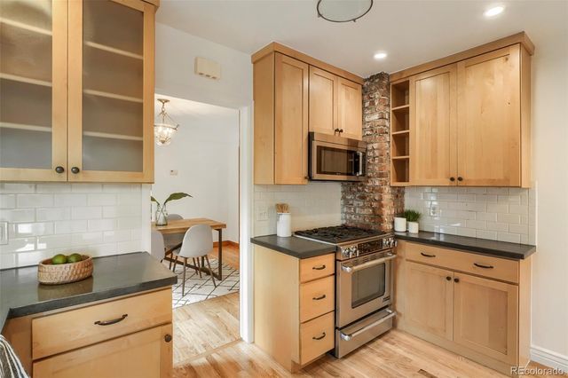 1200 Hudson Street, Denver, CO 80220
