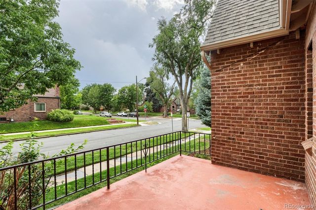 1200 Hudson Street, Denver, CO 80220
