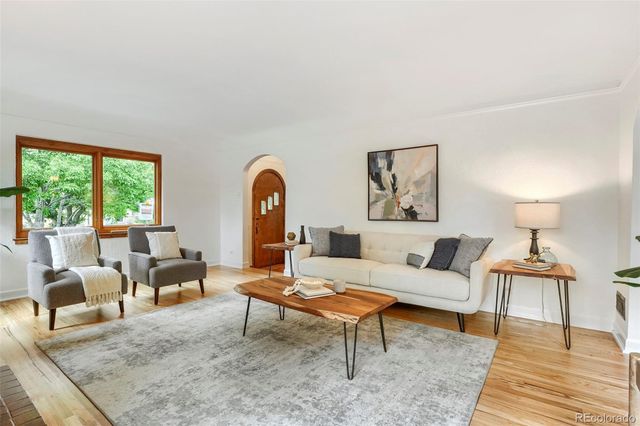 1200 Hudson Street, Denver, CO 80220