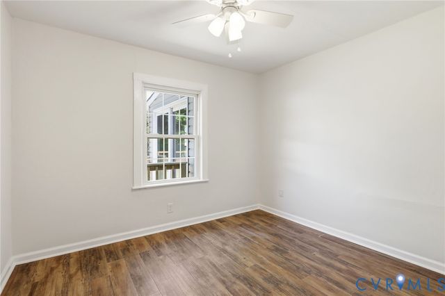 323 Washington Ave, Colonial Heights, VA 23834