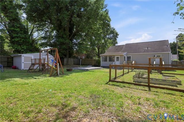 323 Washington Ave, Colonial Heights, VA 23834