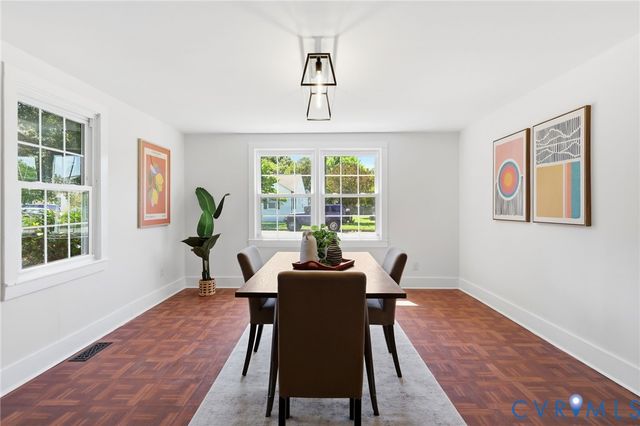 323 Washington Ave, Colonial Heights, VA 23834