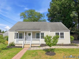 323 Washington Ave, Colonial Heights, VA 23834