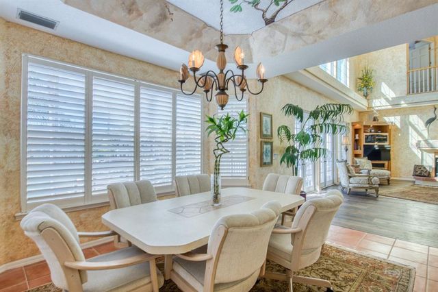 2829 SEABREEZE DRIVE S, Gulfport, FL 33707