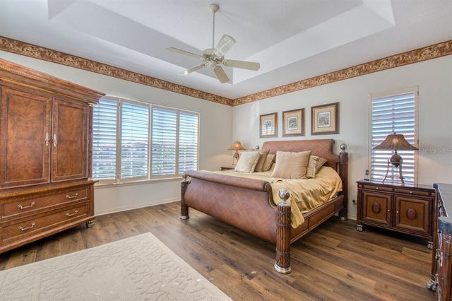 2829 SEABREEZE DRIVE S, Gulfport, FL 33707