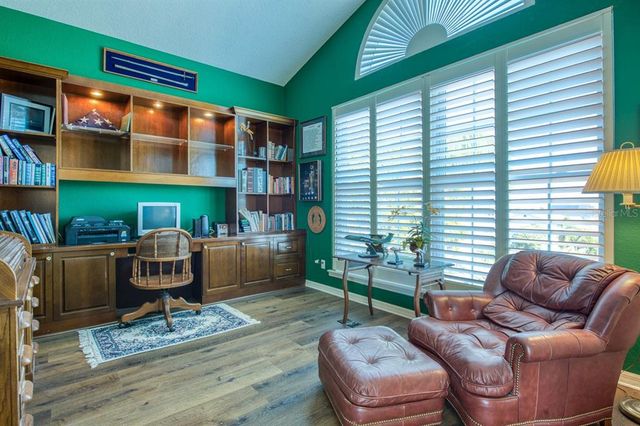 2829 SEABREEZE DRIVE S, Gulfport, FL 33707