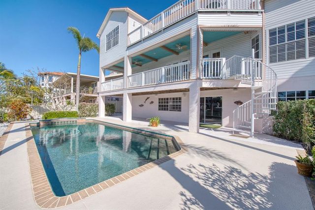2829 SEABREEZE DRIVE S, Gulfport, FL 33707
