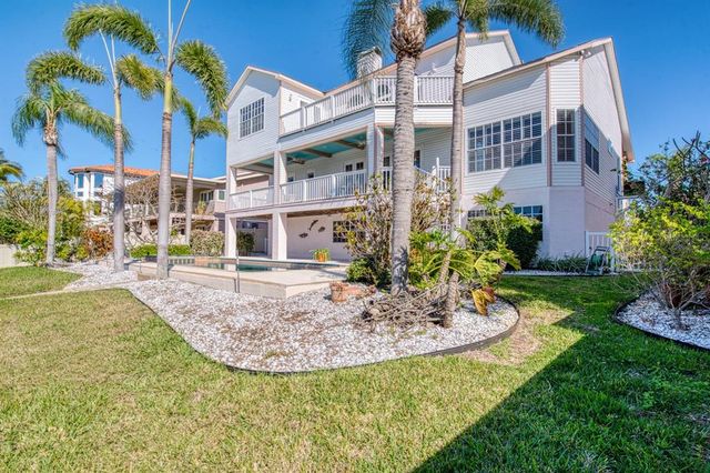 2829 SEABREEZE DRIVE S, Gulfport, FL 33707