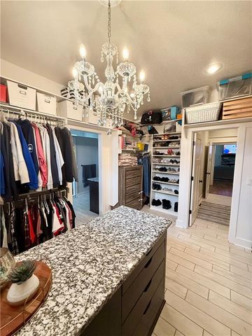 522 NW Bailey Drive, Grain Valley, MO 64029