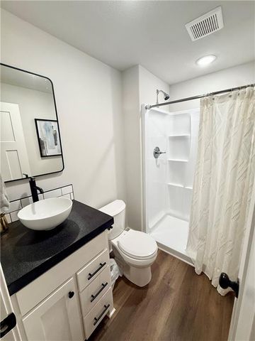 522 NW Bailey Drive, Grain Valley, MO 64029
