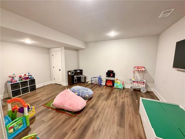 522 NW Bailey Drive, Grain Valley, MO 64029